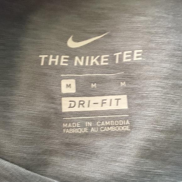 NIKE - MENS TEE - Picture 2 of 2